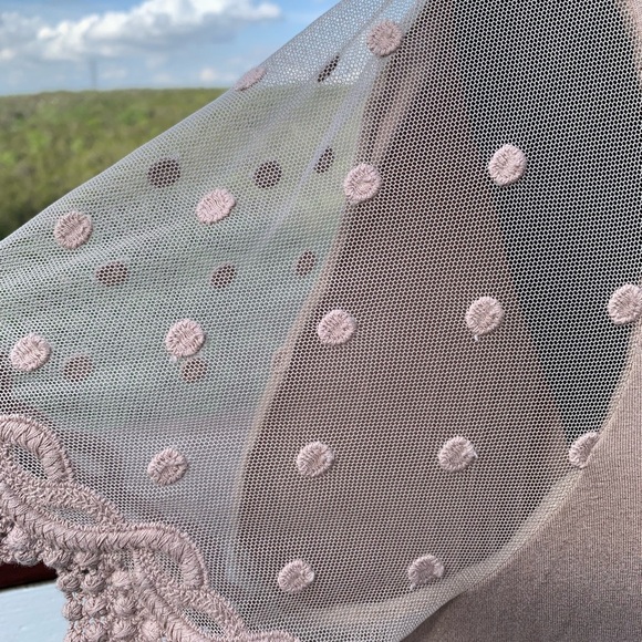 Kaktus Tan Tunic Top Sheer Lace Trim - Picture 3 of 7